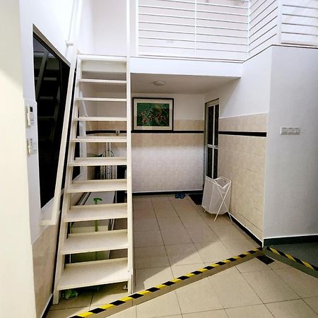 BK House Melaka Villa Bagian luar foto