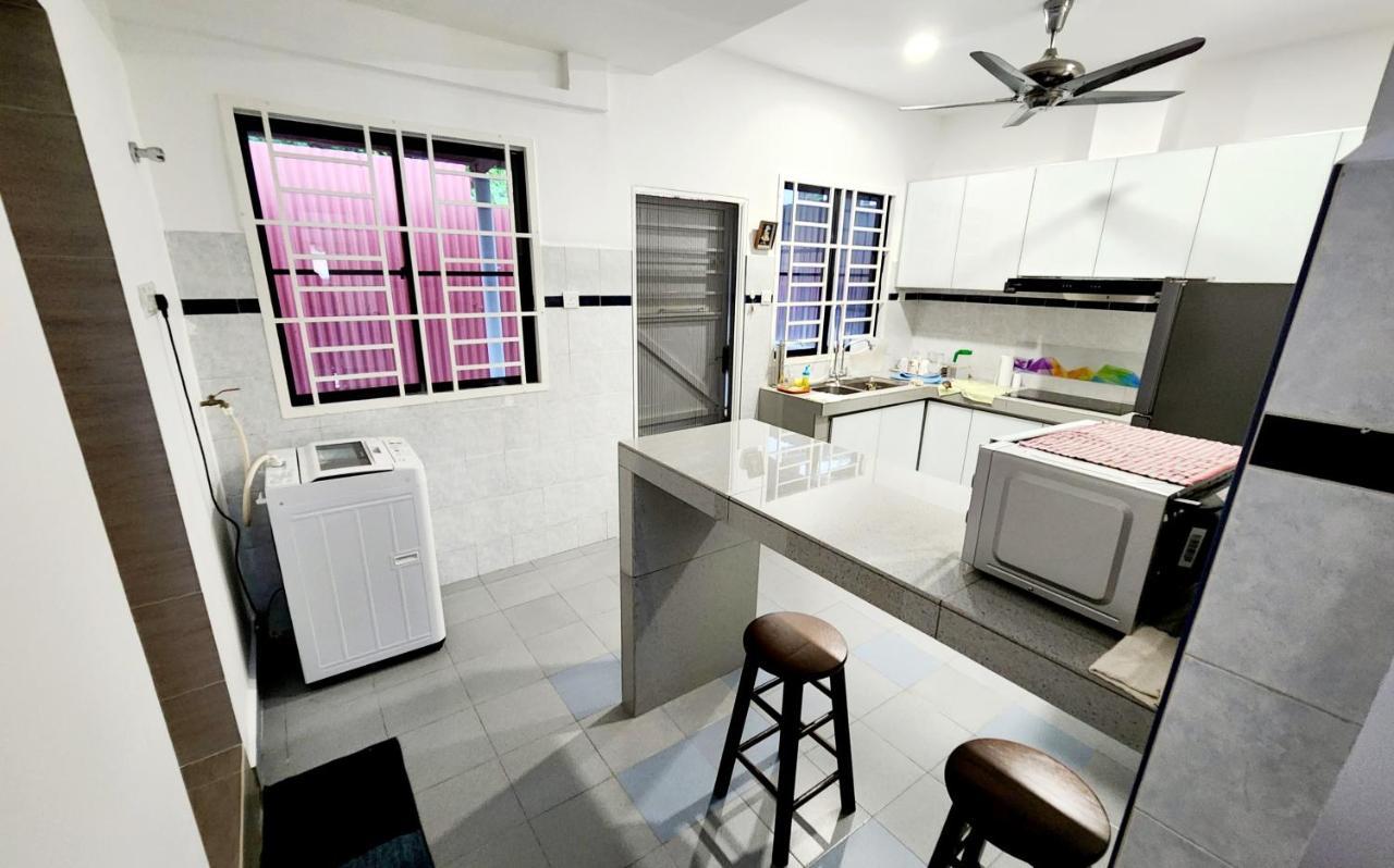 BK House Melaka Villa Bagian luar foto